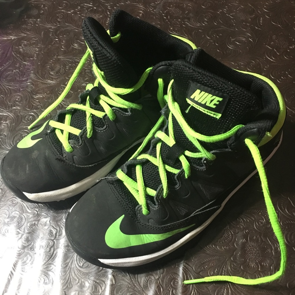 Nike shoes